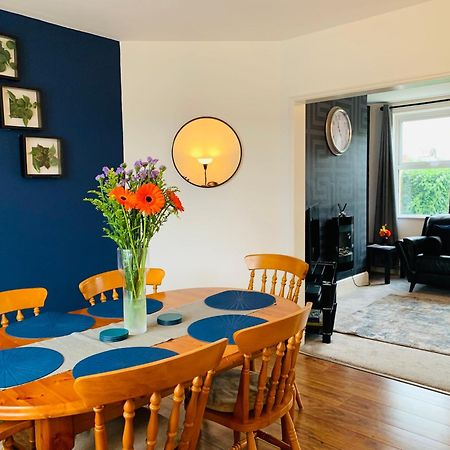 Chic 5 Bedroom House With Private Parking & Garden 브리스틀 외부 사진